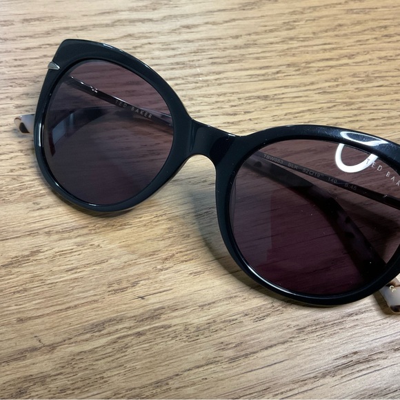 Ted Baker Black Round Women’s Sunglasses with Dark Brown Lenses main image 3